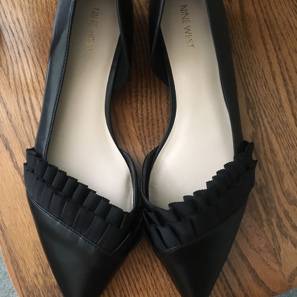 Black Nine West Flats
